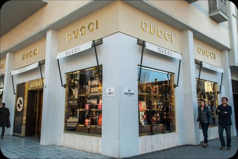 orari negozio gucci forte dei marmi|Gucci .